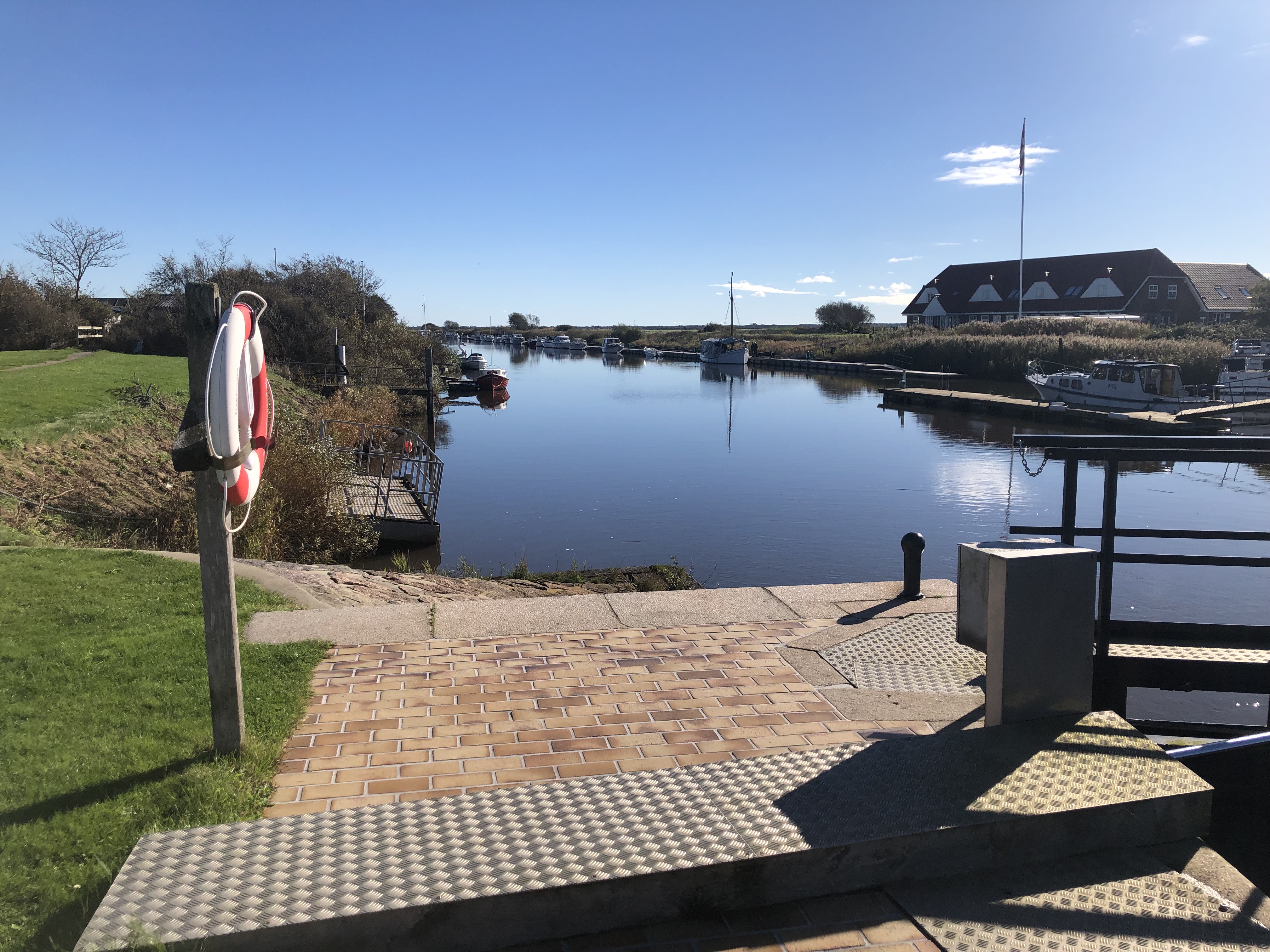 Smuk oktoberdag ved Kammerslusen